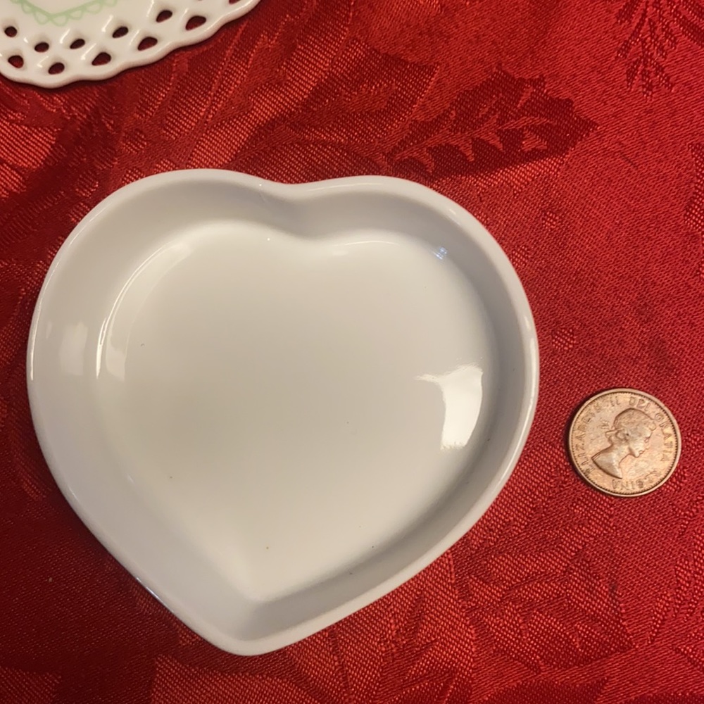 October dish*tissue box cover+❄️ ornament 3.5x2”👗 - Picture 15 of 16